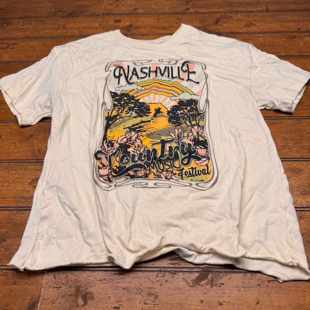 Awake Nashville Country Music Festival Graphic Tee Cream XL Raw Hem Short Sleeve
